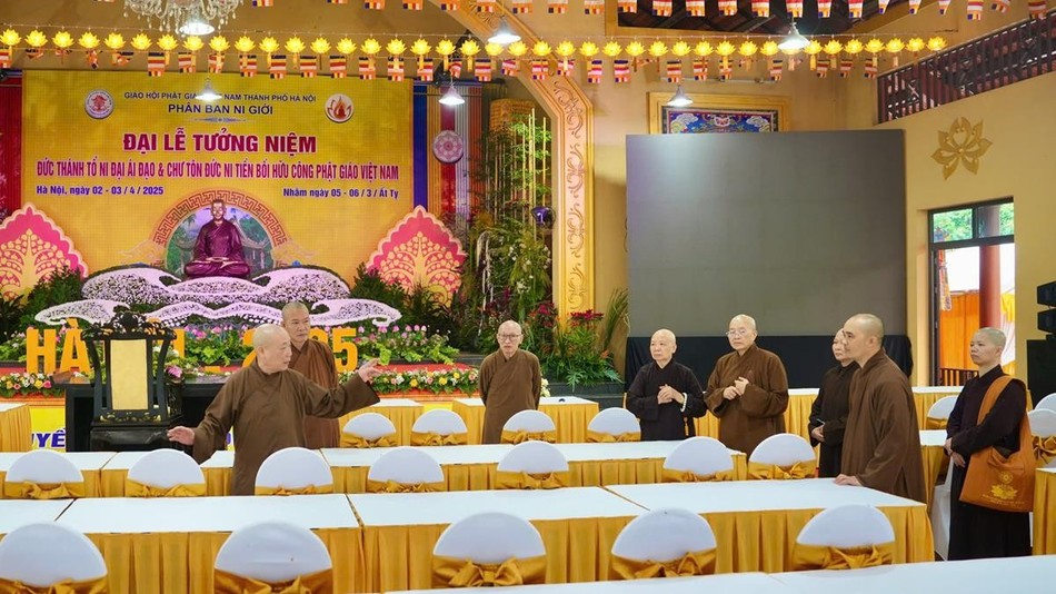 Hòa thượng Thích Bảo Nghiêm chỉ đạo bổ sung một số chi tiết