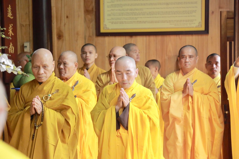 Đệ tử, môn đồ pháp quyến cố Trưởng lão Hòa thượng