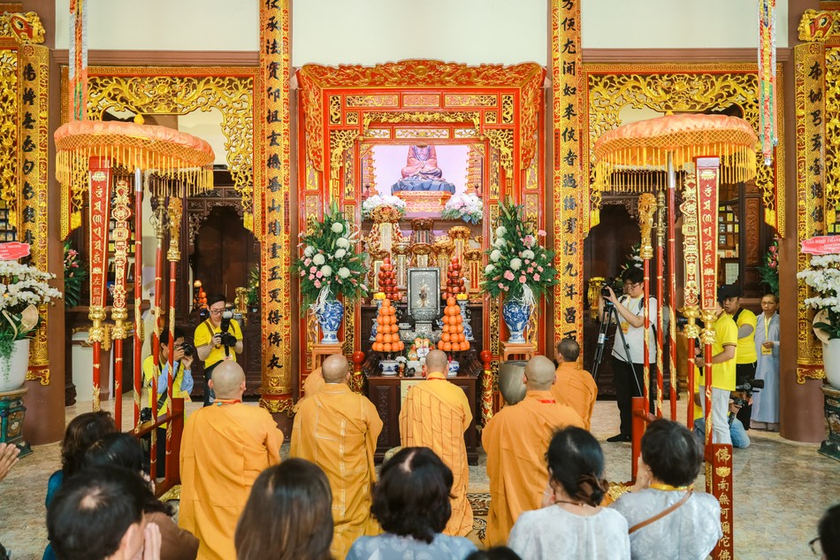 Lễ khánh tán lạc thành tổ đình Sắc tứ Thiên Bình diễn ra từ ngày 8-4 đến ngày 13-4 (nhằm ngày 11-3 đến ngày 16-3-Ất Tỵ)