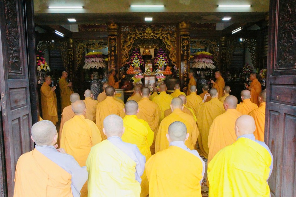 Trang nghiêm khóa lễ Trang nghiêm khóa lễ