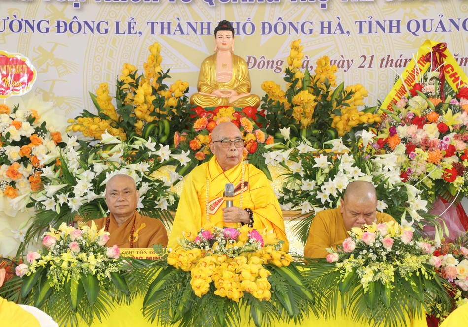 Hòa thượng Thích Thiện Tấn ban đạo từ Hòa thượng Thích Thiện Tấn ban đạo từ