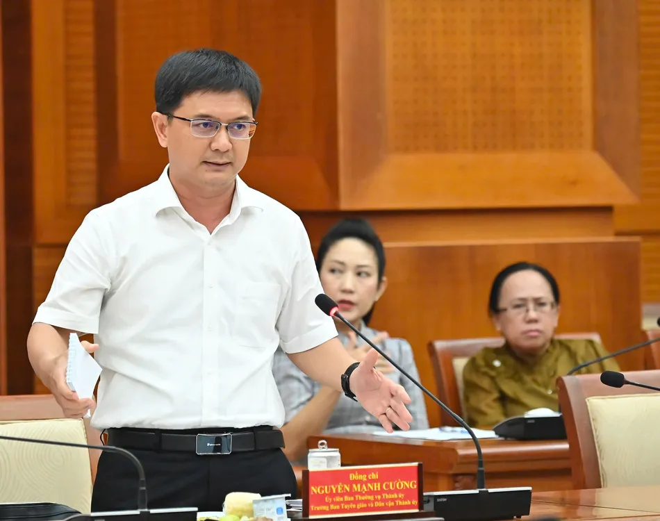 Trưởng ban Tuyên giáo và Dân vận Thành ủy TP.HCM Nguyễn Mạnh Cường phát biểu Trưởng ban Tuyên giáo và Dân vận Thành ủy TP.HCM Nguyễn Mạnh Cường phát biểu