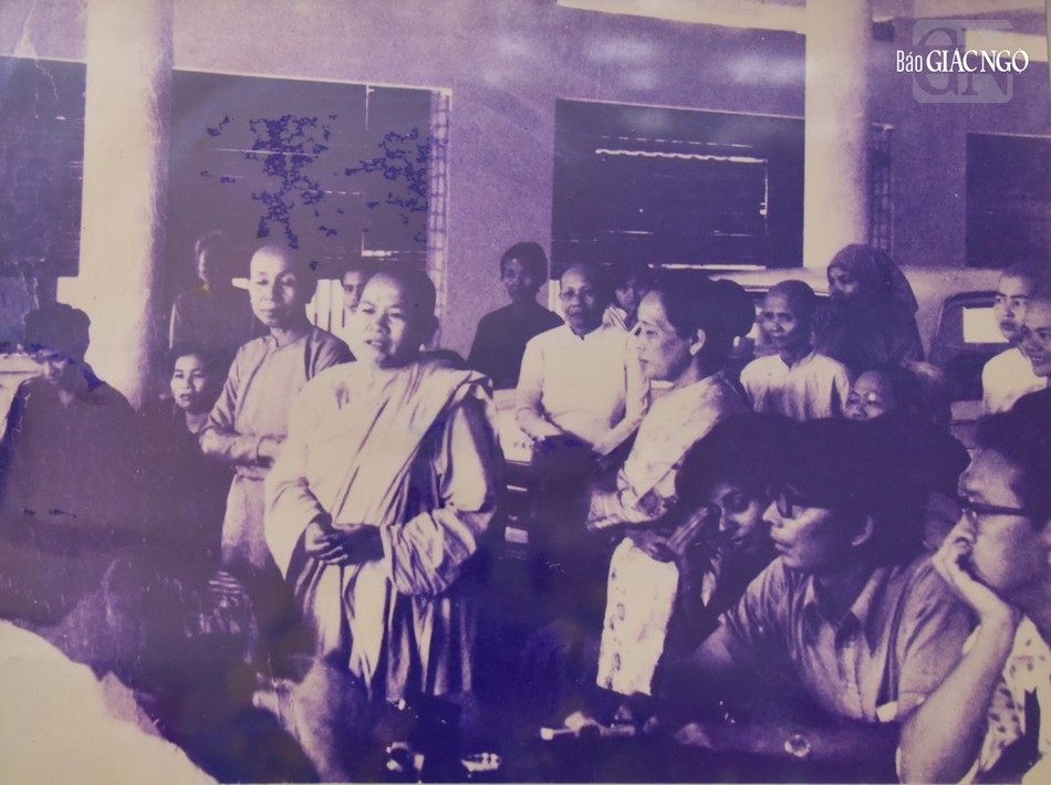 Ni trưởng tích cực vận động chư Ni và tín đồ Phật tử tham gia vào các phong trào xuống đường, đấu tranh đòi quyền sống, đấu tranh cho hòa bình, độc lập Dân tộc và trường tồn Đạo pháp