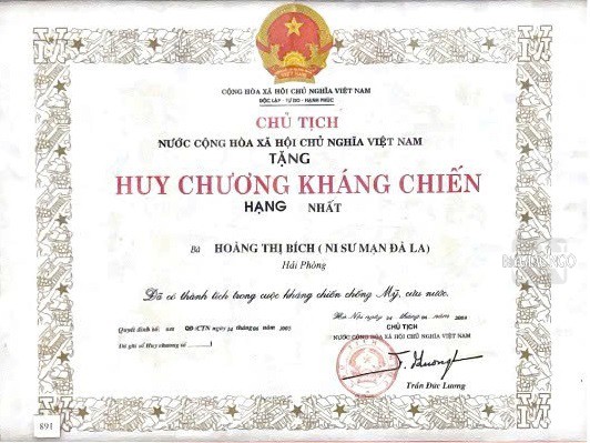 Huân chương Kháng chiến chống Mỹ hạng I được Nhà nước trao tặng cho Ni trưởng Mạn Đà La