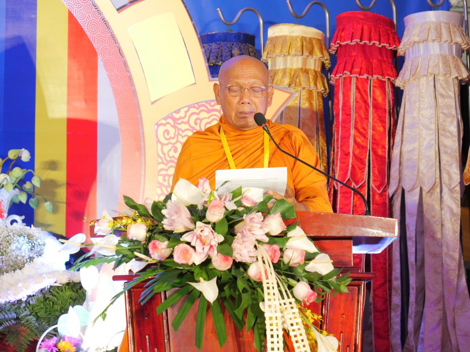 Hòa thượng Thạch Hà cung tuyên Thông điệp Phật đản Phật lịch 2569 của Đức Pháp chủ GHPGVN