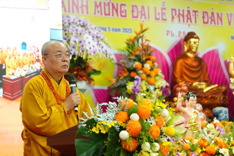 Trưởng lão Hòa thượng Thích Thanh Nhiễu đã cung tuyên Thông điệp Phật đản Phật lịch 2569 của Đức Pháp chủ GHPGVN