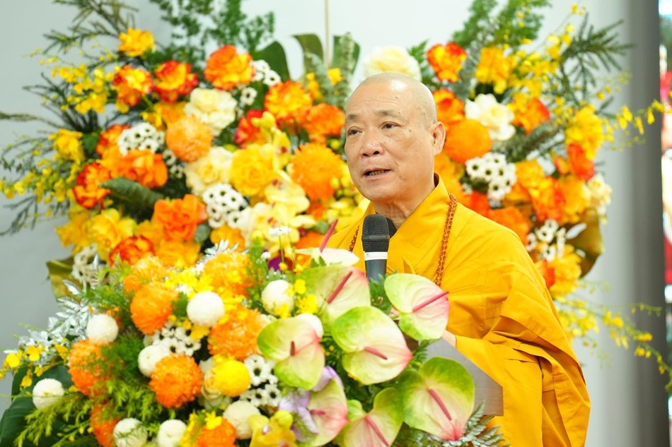 Hòa thượng Thích Bảo Nghiêm cung tuyên Diễn văn Phật đản Phật lịch 2569 của Trưởng lão Hòa thượng Chủ tịch Hội đồng Trị sự