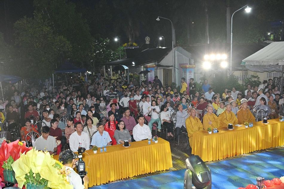 Quang cảnh buổi lễ Quang cảnh buổi lễ