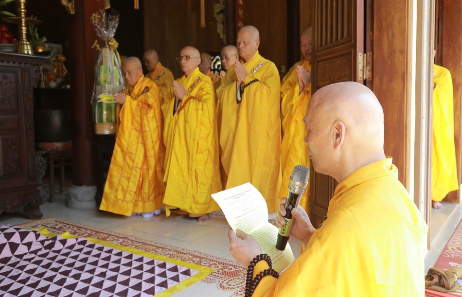 Hòa thượng Thích Giác Đạo cung tuyên tiểu sử Tổ sư Hòa thượng Thích Giác Đạo cung tuyên tiểu sử Tổ sư