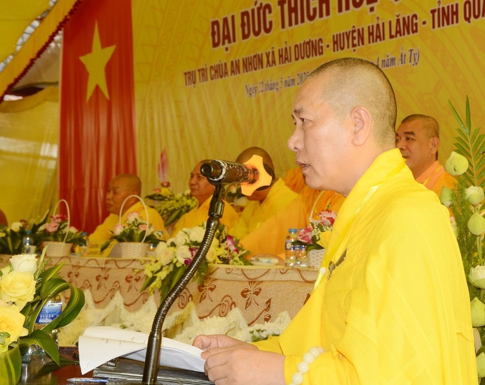 Đại đức Thích Từ Nguyện phát biểu khai mạc Đại đức Thích Từ Nguyện phát biểu khai mạc