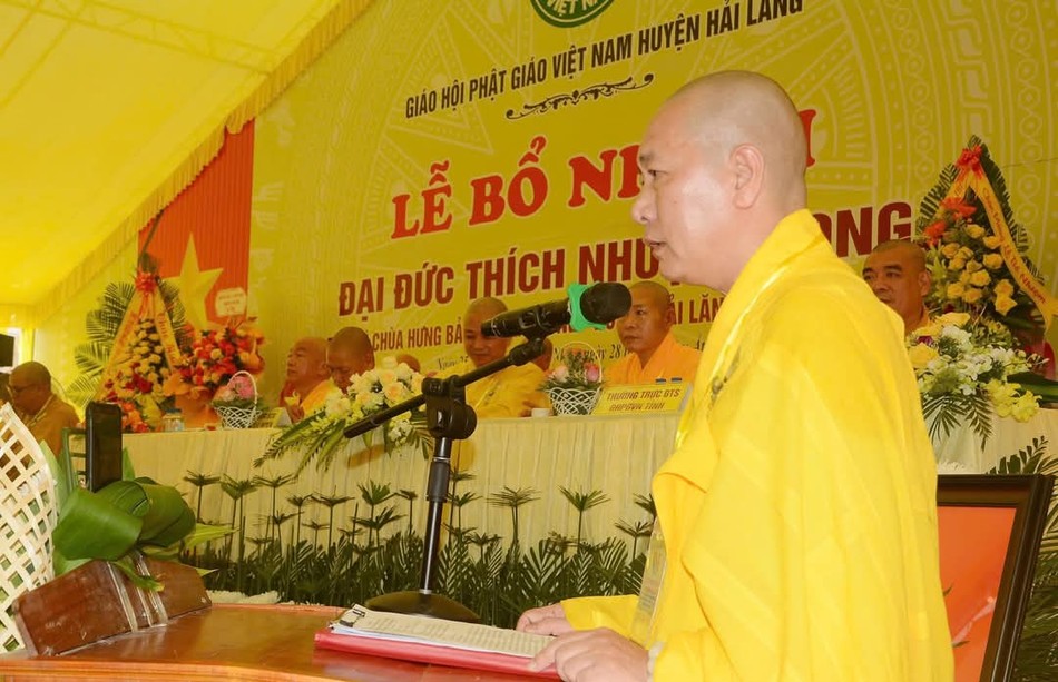 Đại đức Thích Từ Nguyện phát biểu khai mạc Đại đức Thích Từ Nguyện phát biểu khai mạc