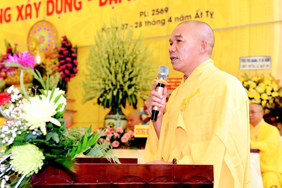 Đại đức Thích Hạnh Thông phát biểu