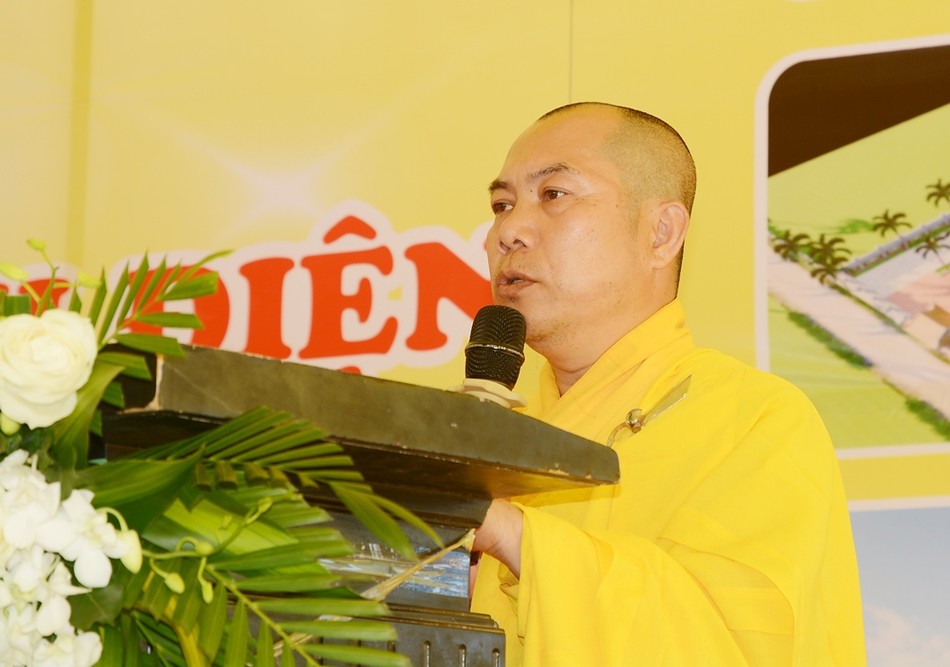 Đại đức Thích Minh Nhật phát biểu khai mạc