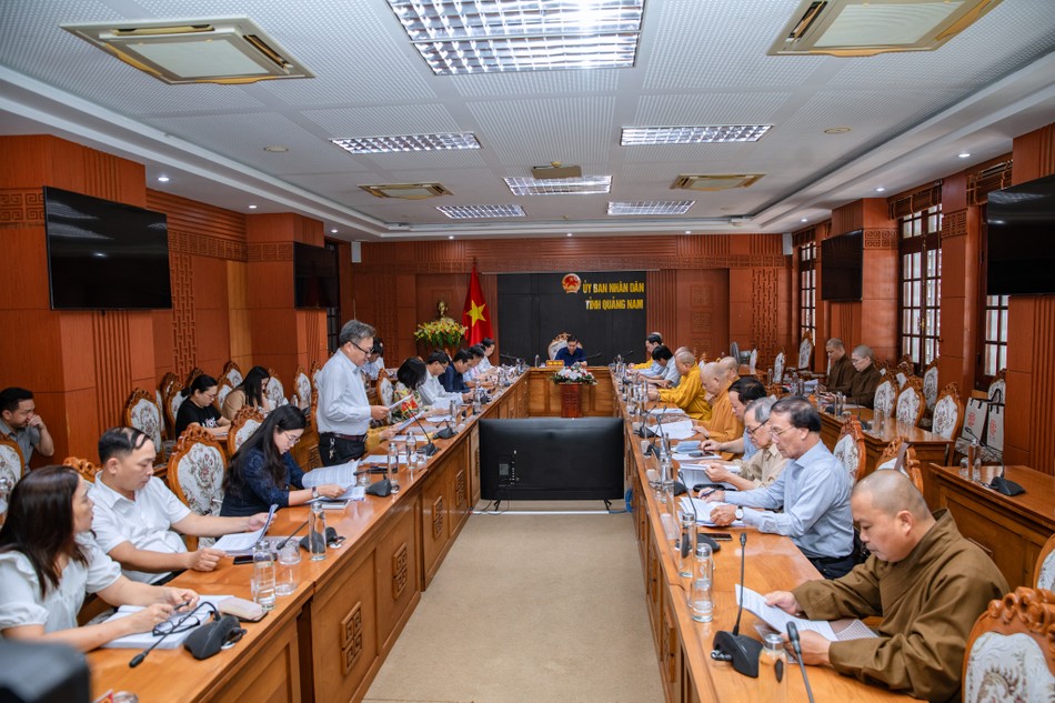 Quang cảnh buổi họp Quang cảnh buổi họp