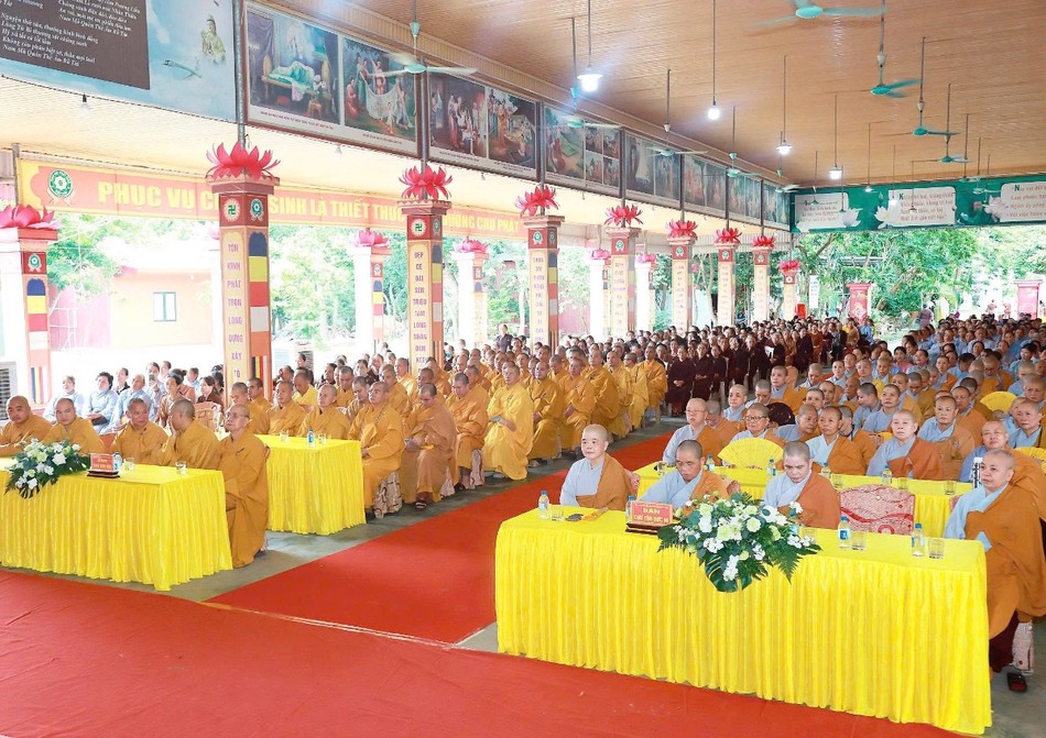 Chư Tăng Ni, Phật tử tham dự Chư Tăng Ni, Phật tử tham dự
