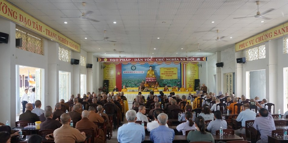 Quang cảnh buổi lễ Quang cảnh buổi lễ