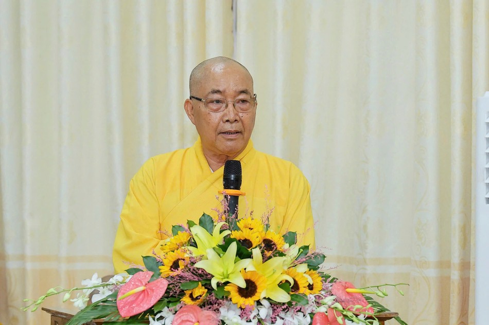 Hòa thượng Thích Minh Nhật phát biểu khai mạc Hòa thượng Thích Minh Nhật phát biểu khai mạc