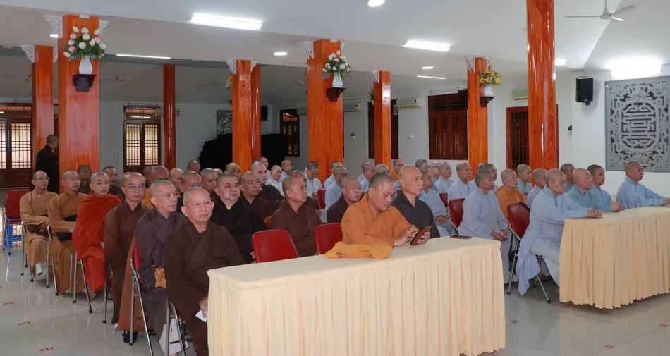 Chư Tăng Ni H.Bình Chánh tham dự