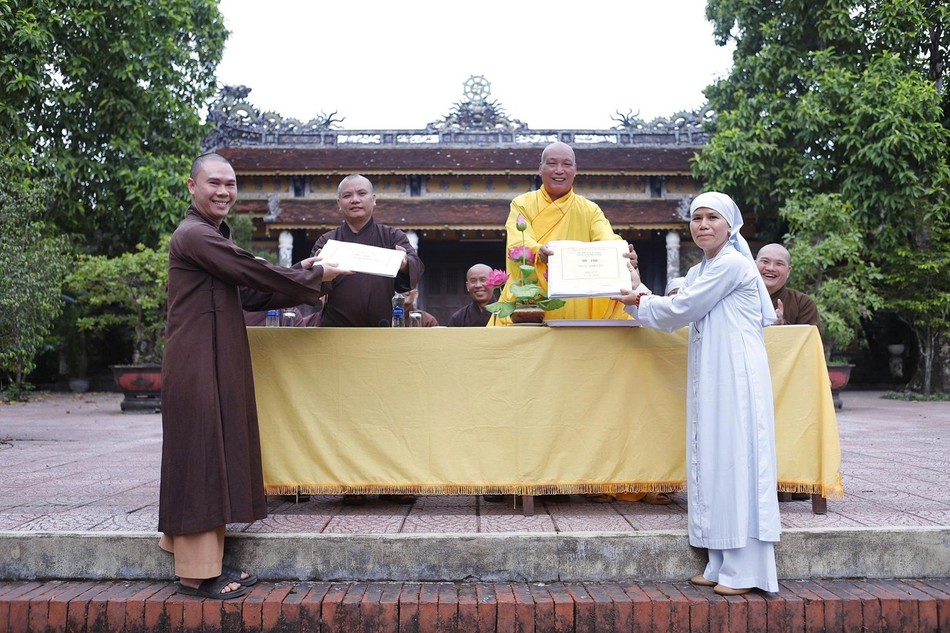 Trao đề thi đến Hội đồng thi Trao đề thi đến Hội đồng thi