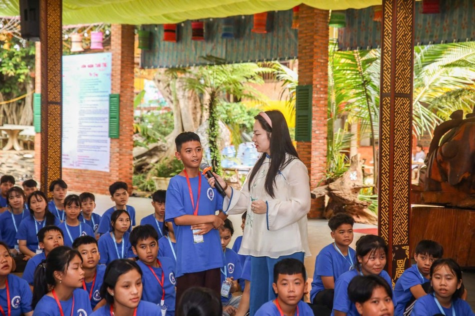 Các khóa sinh tham dự khóa tu "Ươm mầm tuổi trẻ" Các khóa sinh tham dự khóa tu "Ươm mầm tuổi trẻ"