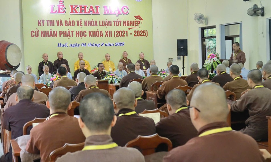 Quang cảnh lễ khai mạc kỳ thi