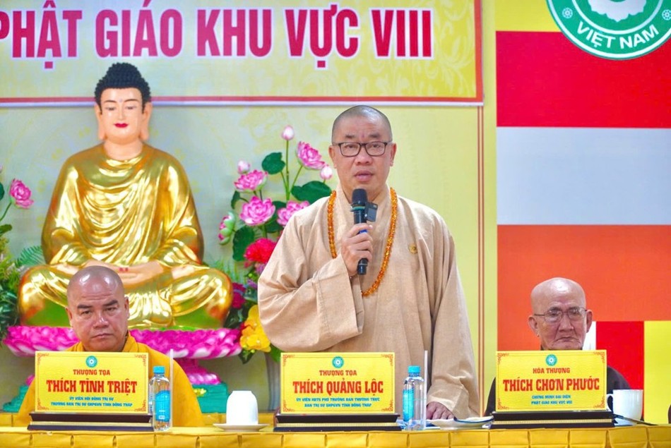 Thượng tọa Thích Quảng Lộc phát biểu