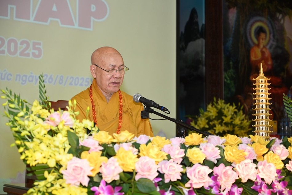 Hòa thượng Thích Quảng Tùng ban đạo từ Hòa thượng Thích Quảng Tùng ban đạo từ