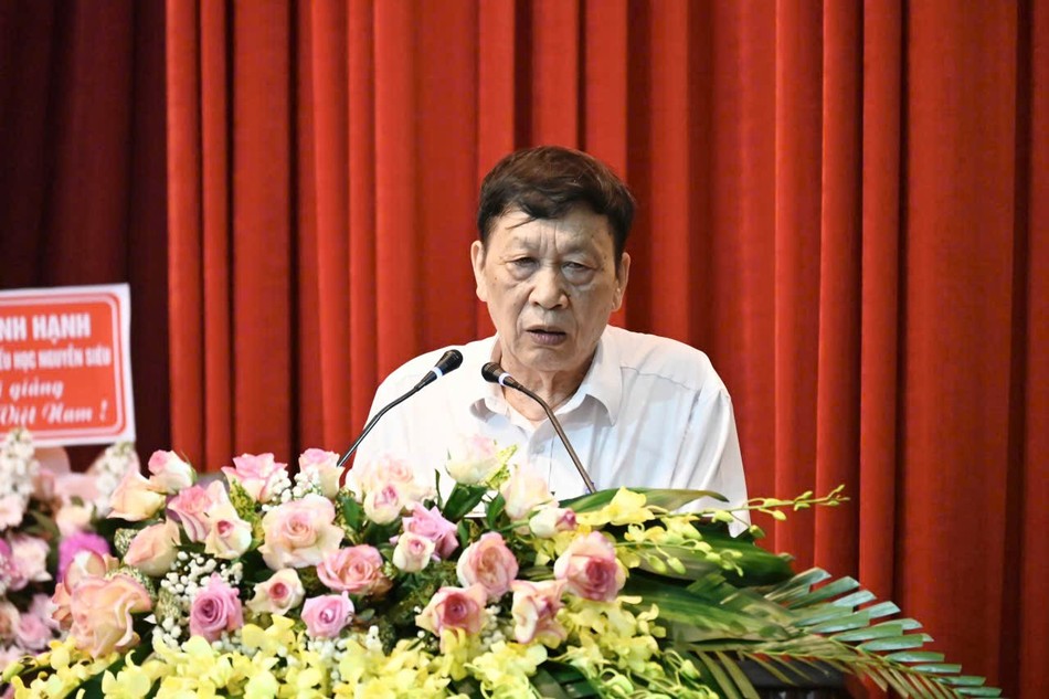 Giáo sư Lương Gia Tĩnh phát biểu khai mạc Giáo sư Lương Gia Tĩnh phát biểu khai mạc