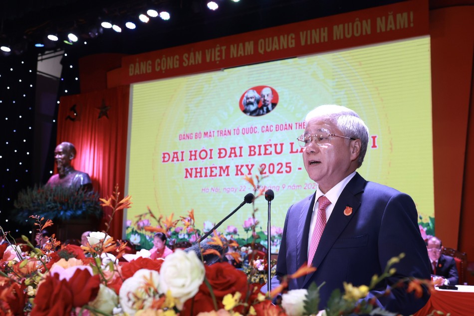 Chủ tịch Ủy ban Trung ương MTTQVN Đỗ Văn Chiến phát biểu khai mạc Đại hội