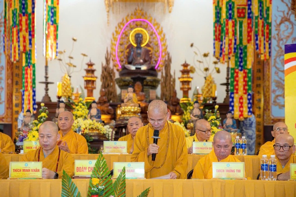 Hòa thượng Thích Hạnh Thể phát biểu khai mạc