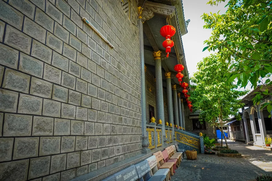 Hàng chục ngàn viên đá xếp chồng lên nhau, gắn kết tự nhiên Hàng chục ngàn viên đá xếp chồng lên nhau, gắn kết tự nhiên