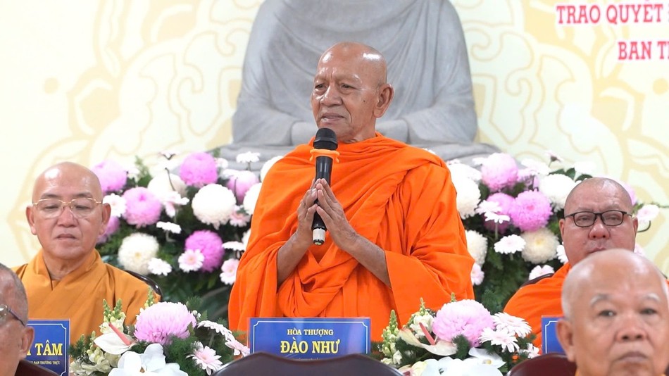 Hòa thượng Đào Như ban đạo từ