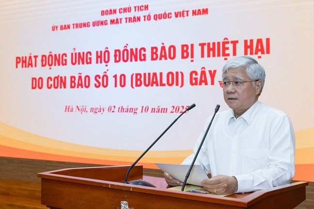 Ủy viên Bộ Chính trị, Bí thư Trung ương Đảng, Chủ tịch Ủy ban Trung ương MTTQVN Đỗ Văn Chiến phát biểu tại lễ phát động