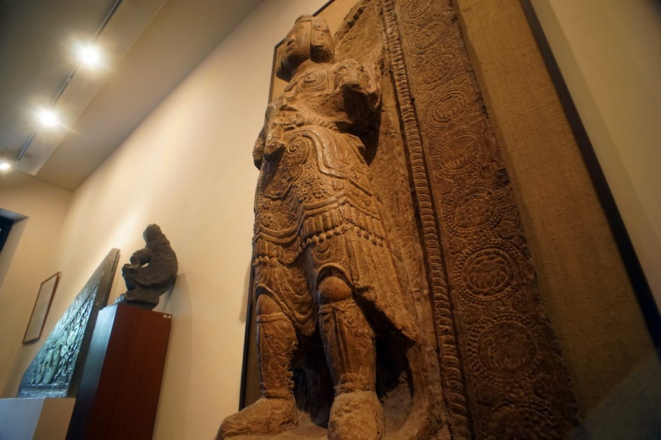 Theo các nhà nghiên cứu, những pho tượng Kim Cương chùa Đọi từng được đặt quanh bảo tháp với ý nghĩa bảo vệ cho tám phương Phật pháp. Do những biến động lịch sử mà ngày nay chỉ còn vài tượng còn tồn tại trong tình trạng không nguyên vẹn