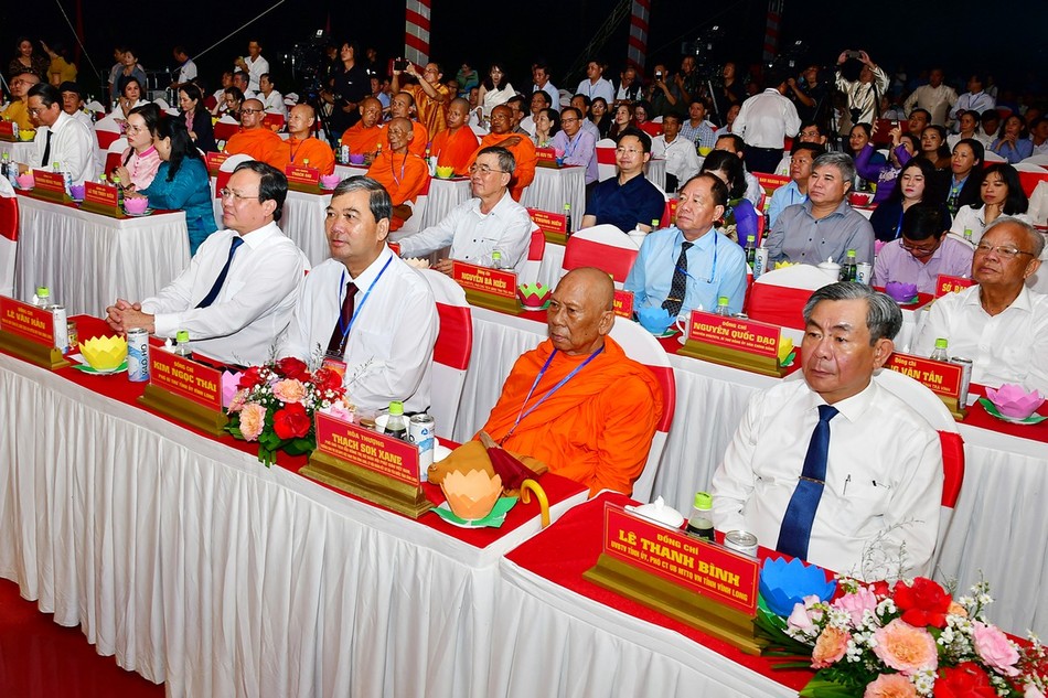 Chư Tăng, đại biểu tham dự Chư Tăng, đại biểu tham dự