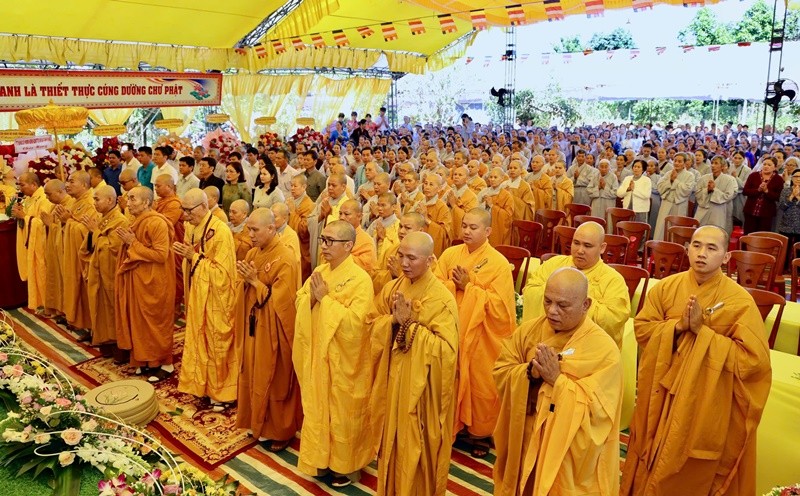 Niệm Phật cầu gia hộ