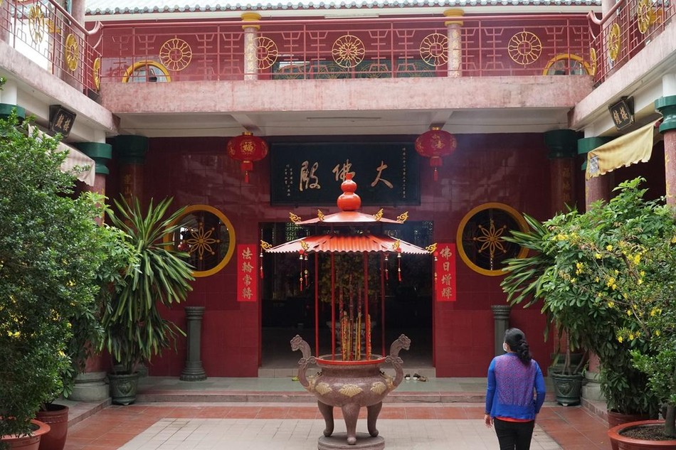 Mùa đại dịch nên cảnh thiền môn trở nên yên tĩnh, giữ được nếp sinh hoạt thường ngày