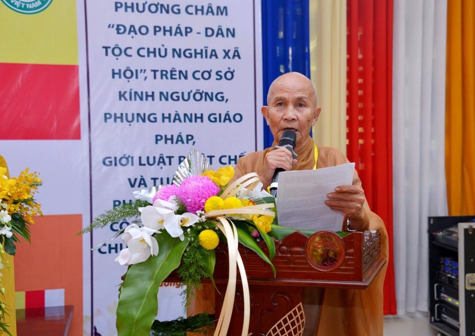 Hòa thượng Thích Thiện Lạc phát biểu khai mạc