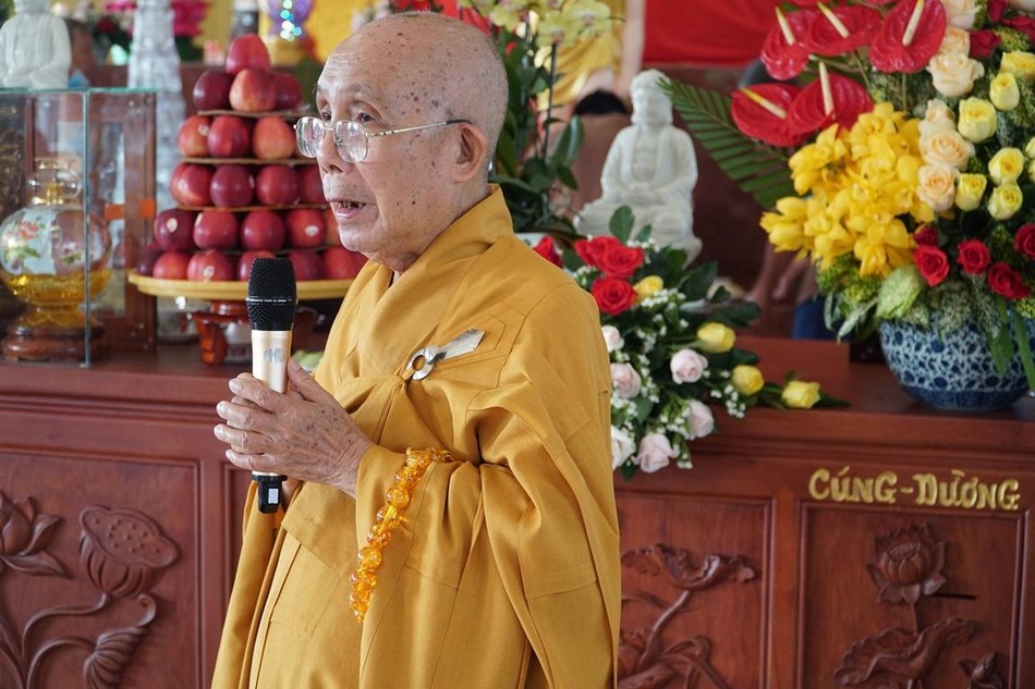 Hòa thượng Thích Tịnh Hạnh, Trưởng tông phong Thiền Tịnh đạo tràng, viện chủ chùa Phật Bửu -Hóc Môn phát biểu Hòa thượng Thích Tịnh Hạnh, Trưởng tông phong Thiền Tịnh đạo tràng, viện chủ chùa Phật Bửu -Hóc Môn phát biểu