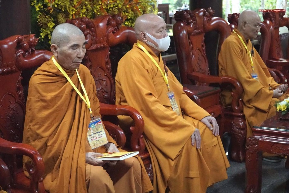 Tam sư truyền giới Tỳ-kheo