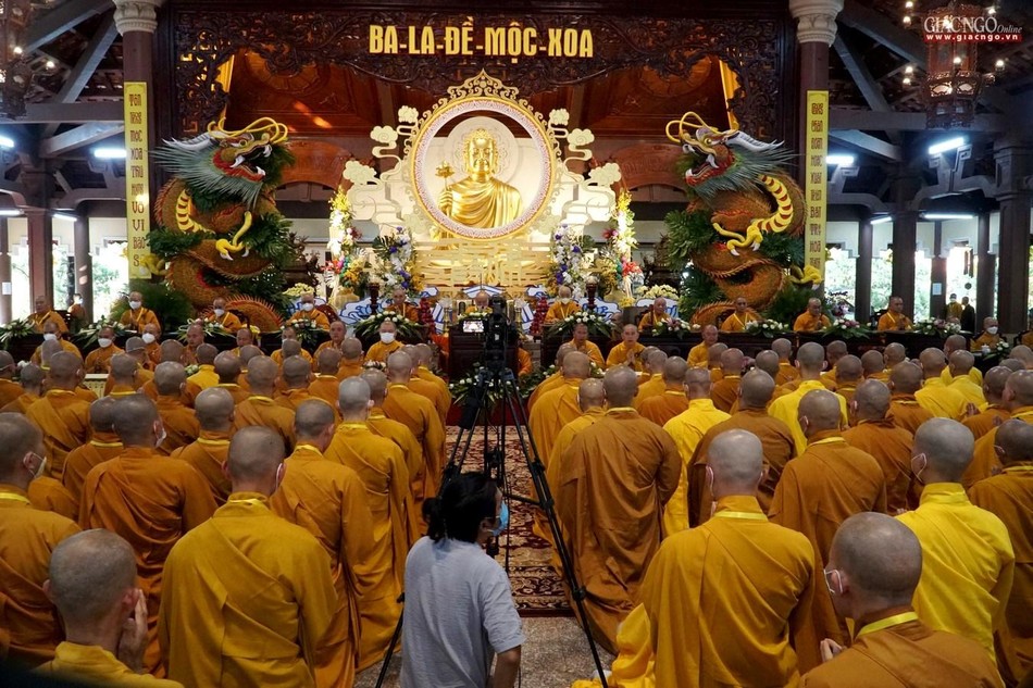 Các giới tử Tỳ-kheo phát nguyện thọ Bồ-tát giới Các giới tử Tỳ-kheo phát nguyện thọ Bồ-tát giới