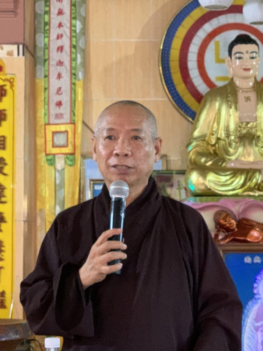 Thượng tọa Thích Huệ Minh phát biểu khai mạc Thượng tọa Thích Huệ Minh phát biểu khai mạc