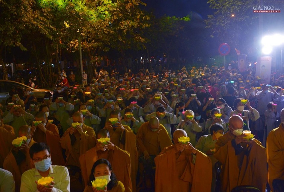 Cho tuệ giác được bừng sáng