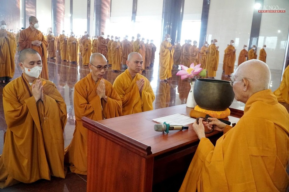 3 vị lần lượt tác bạch xin nương vào trú xứ Học viện để an cư