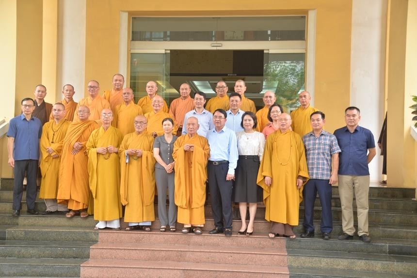 Ban Nghi lễ thăm và cảm ơn lãnh đạo chính quyền TP.Hải Phòng