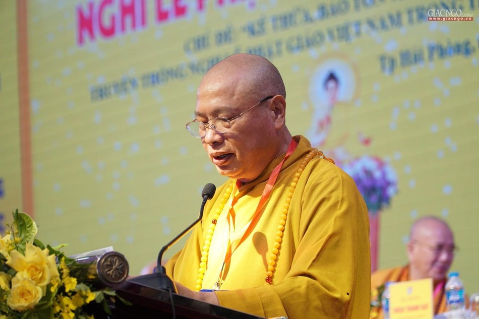 Hòa thượng Thích Thanh Giác phát biểu chào mừng