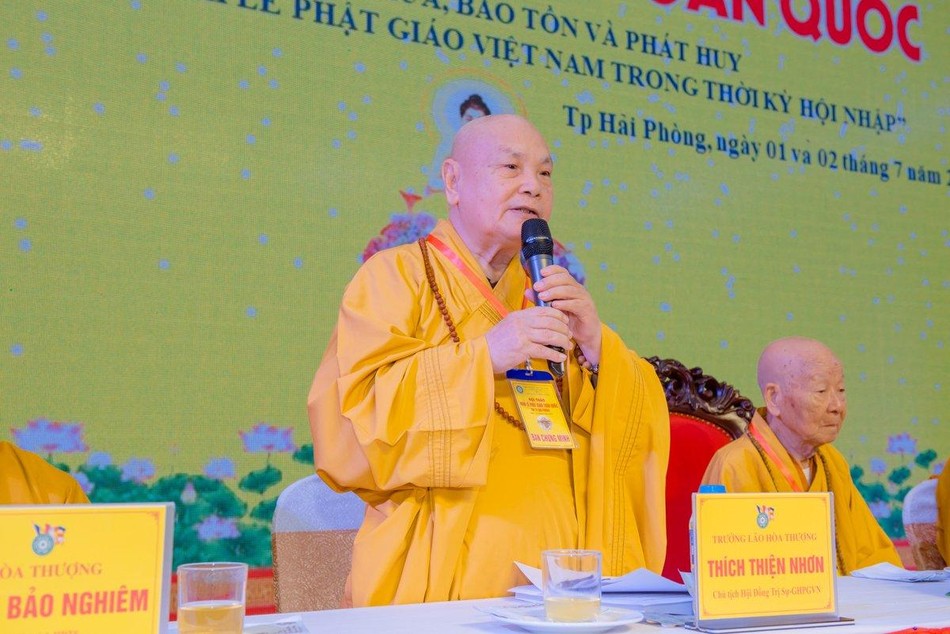 Hòa thượng Thích Thiện Nhơn phát biểu chỉ đạo-ảnh: Đăng Huy