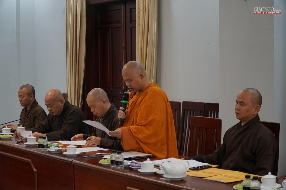 Thượng tọa Thích Giác Hoàng, Phó Tổng Thư ký kiêm Chánh Văn phòng, phụ trách đào tạo kiến nghị đổi thời gian dạy Thượng tọa Thích Giác Hoàng, Phó Tổng Thư ký kiêm Chánh Văn phòng, phụ trách đào tạo kiến nghị đổi thời gian dạy