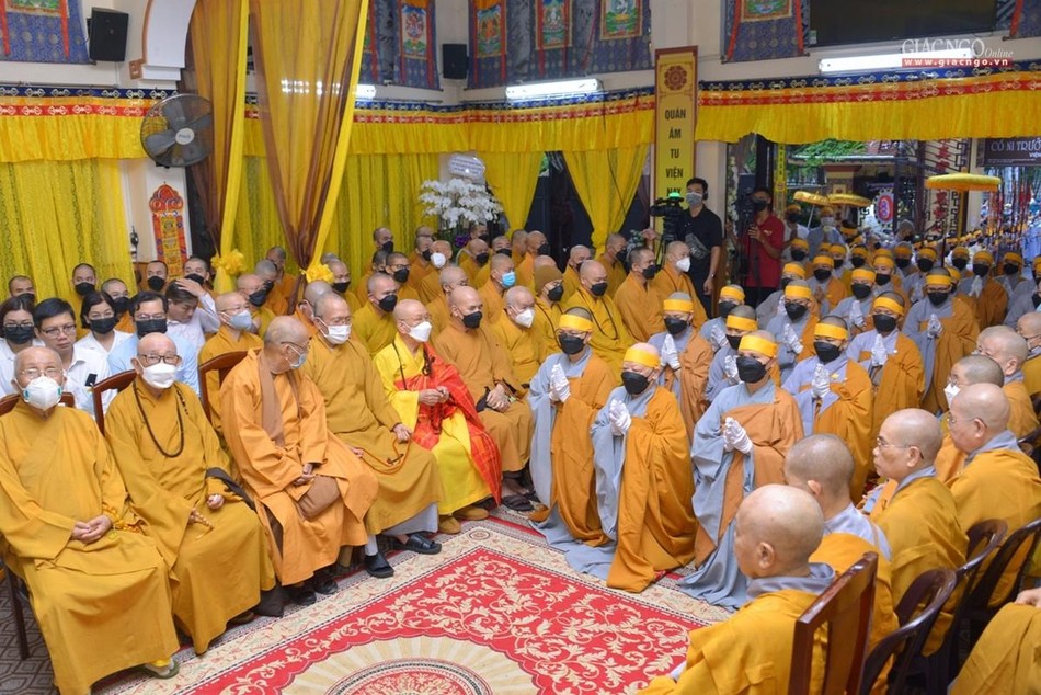 Chư tôn đức Tăng, Ni chứng minh và quan khách tham dự lễ truy điệu