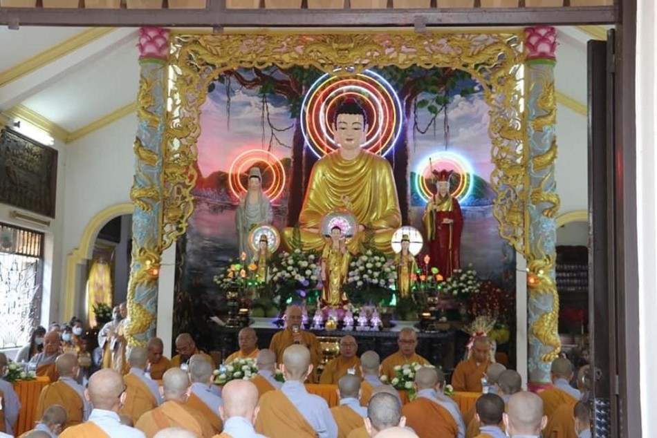 Hòa thượng Thích Thiện Minh, Chứng minh Ban Trị sự Phật giáo huyện giáo giới chư Ni tại trường hạ chùa Phước Thiện trong lễ Tự tứ Hòa thượng Thích Thiện Minh, Chứng minh Ban Trị sự Phật giáo huyện giáo giới chư Ni tại trường hạ chùa Phước Thiện trong lễ Tự tứ